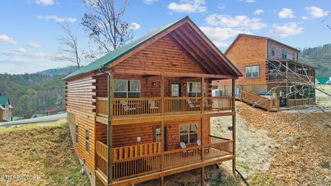 Tiny photo for 804 String Run Way, Pigeon Forge, TN 37863 (MLS # 1333694)