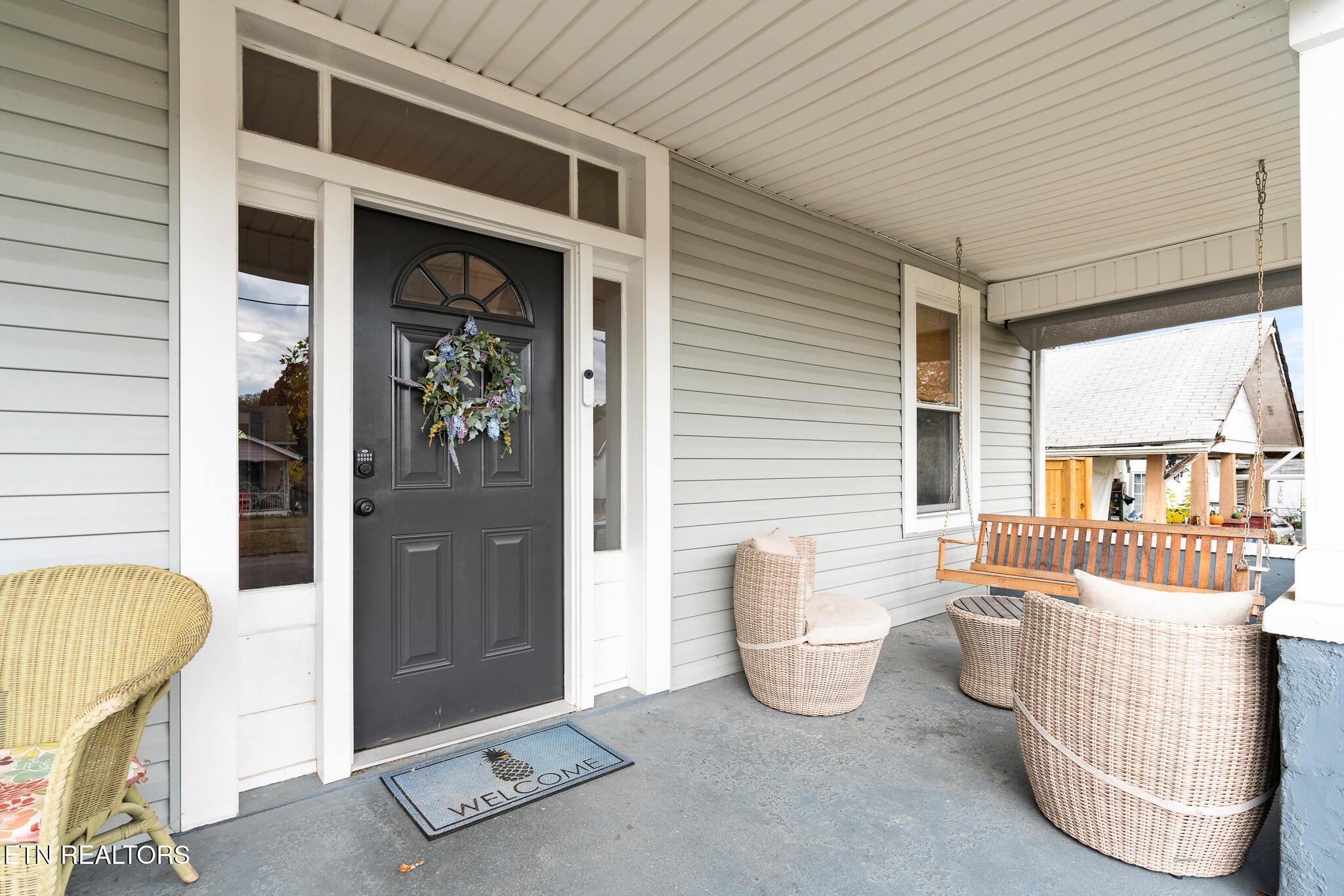 119 E Caldwell Ave