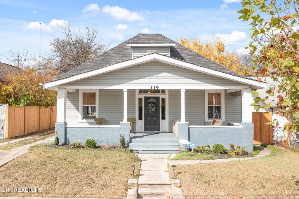 Photo of 119 E Caldwell Ave, Knoxville, TN 37917 (MLS # 1350414)