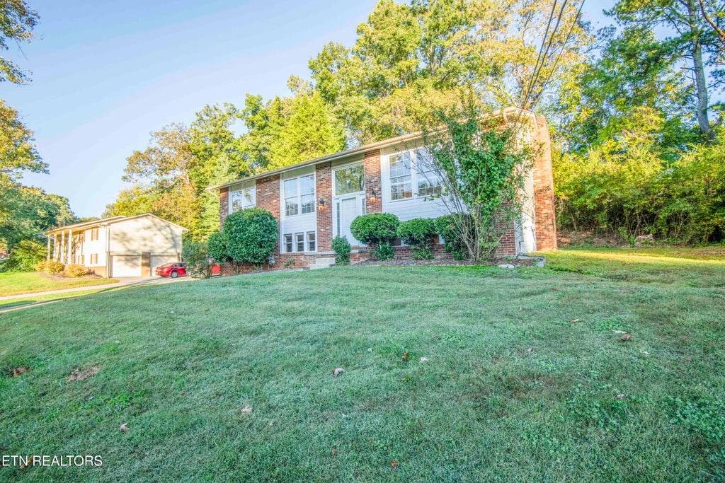 Photo of 11713 Foxford Drive, Knoxville, TN 37934 (MLS # 1359635)