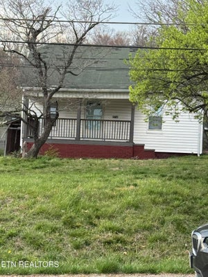2715 WHITE OAK LN, KNOXVILLE, TN 37917 - Image 19afff692a1b3dea7bdb681d793a8cf3/2925347166