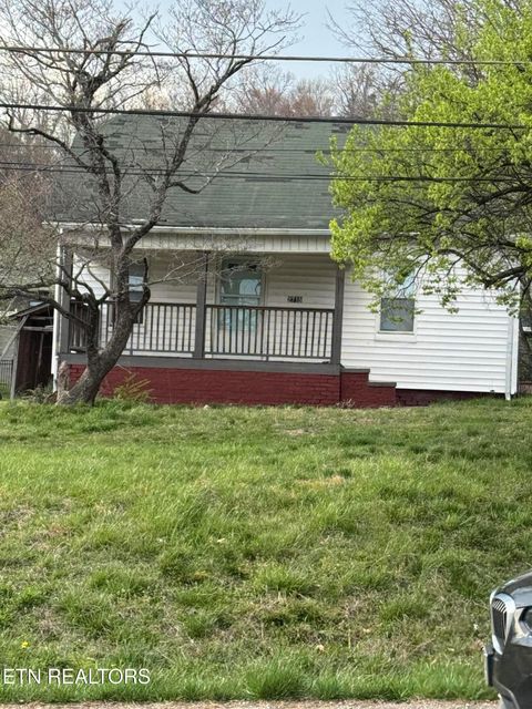 Photo of 2715 White Oak Lane, Knoxville, TN 37917 (MLS # 1338659)