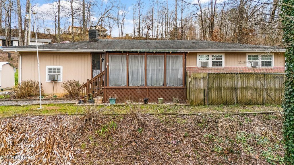 Photo of 131 Scott. Rd, Harriman, TN 37748 (MLS # 1301254)