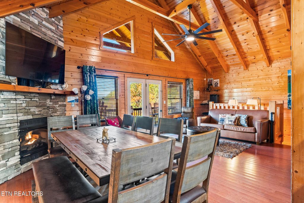 Photo of 4104 Harvest Moon Lane, Sevierville, TN 37862 (MLS # 1321171)