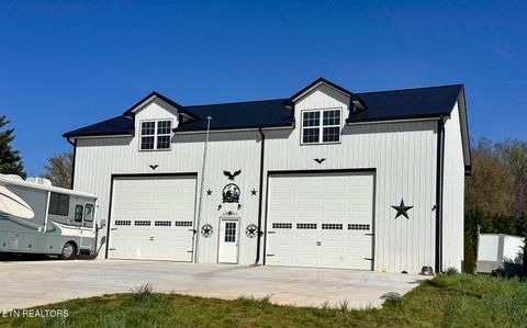 Photo of 613 Ross Drive, Dandridge, TN 37725 (MLS # 1333320)