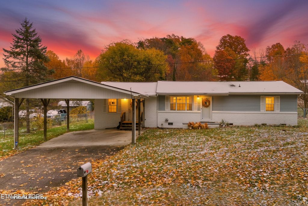 Photo of 552 Carson Springs Rd, Newport, TN 37821 (MLS # 1322315)