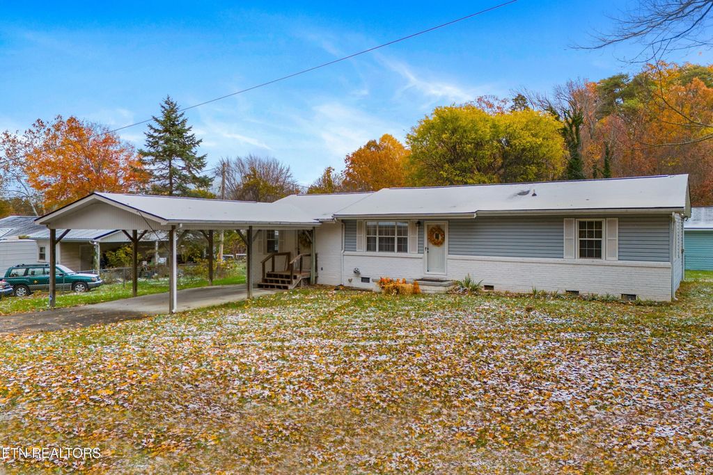 Photo of 552 Carson Springs Rd, Newport, TN 37821 (MLS # 1322315)