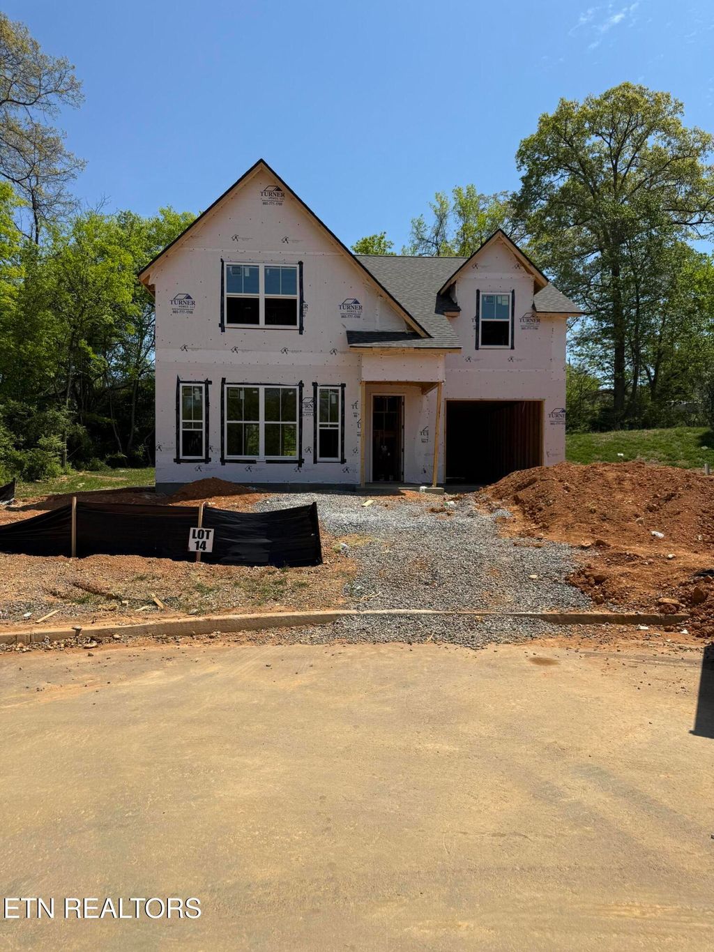 Photo of 502 8th Avenue Ave, Lenoir City, TN 37771 (MLS # 1321367)