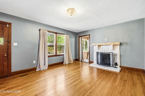 Tiny photo for 5102 E Sunset Rd, Knoxville, TN 37914 (MLS # 1333706)