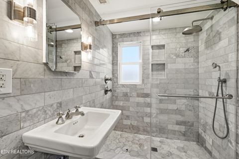 Tiny photo for 5102 E Sunset Rd, Knoxville, TN 37914 (MLS # 1333706)