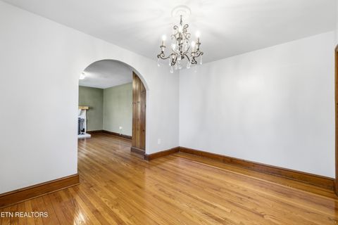 Tiny photo for 5102 E Sunset Rd, Knoxville, TN 37914 (MLS # 1333706)