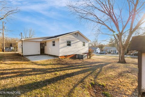Tiny photo for 2705 NE Spencer St, Knoxville, TN 37917 (MLS # 1328725)