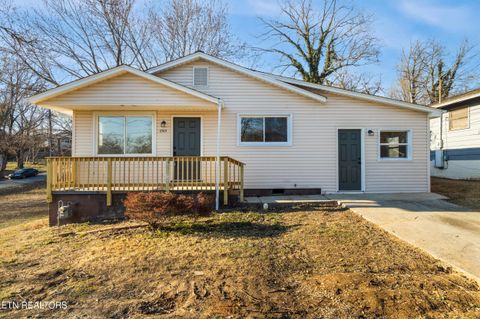Photo of 2705 NE Spencer St, Knoxville, TN 37917 (MLS # 1328725)