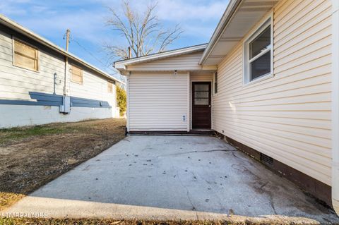Tiny photo for 2705 NE Spencer St, Knoxville, TN 37917 (MLS # 1328725)