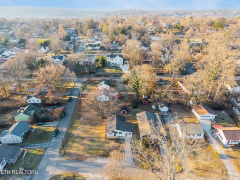 Tiny photo for 2705 NE Spencer St, Knoxville, TN 37917 (MLS # 1328725)