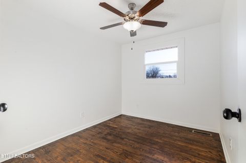 Tiny photo for 2705 NE Spencer St, Knoxville, TN 37917 (MLS # 1328725)