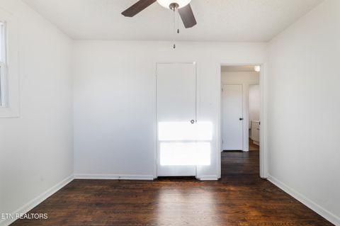 Tiny photo for 2705 NE Spencer St, Knoxville, TN 37917 (MLS # 1328725)