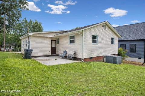Tiny photo for 2705 NE Spencer St, Knoxville, TN 37917 (MLS # 1328725)