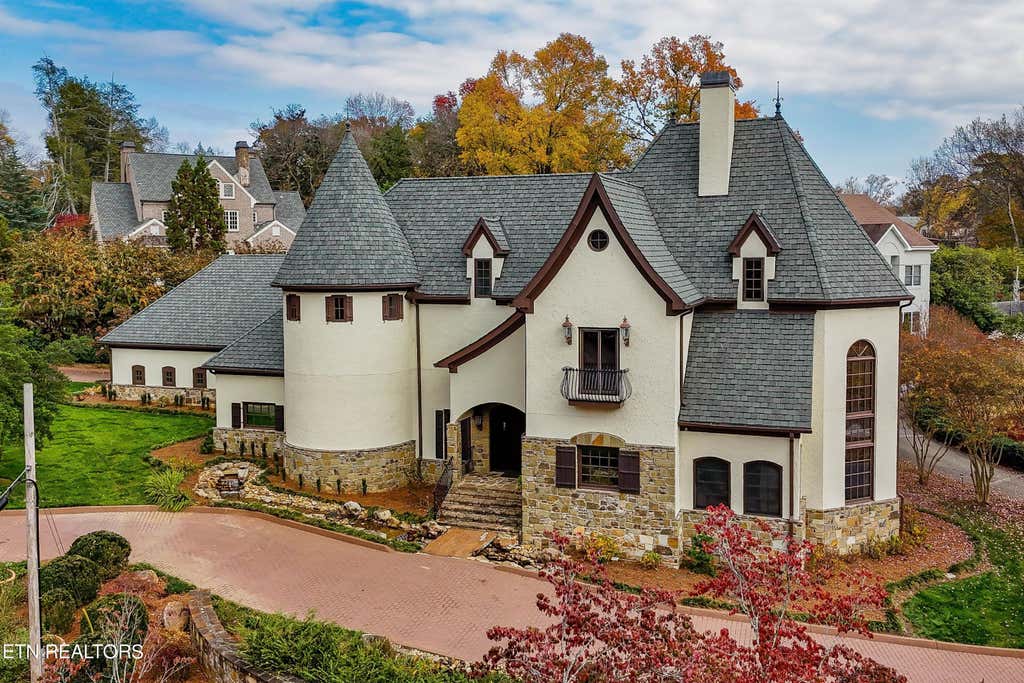 Photo of 2345 Cherokee Blvd, Knoxville, TN 37919 (MLS # 1245506)