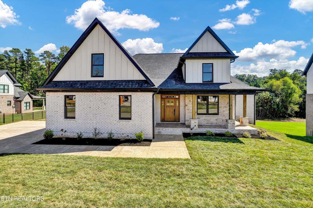 Photo of 12166 Fredericksburg Blvd, Knoxville, TN 37922 (MLS # 1239104)
