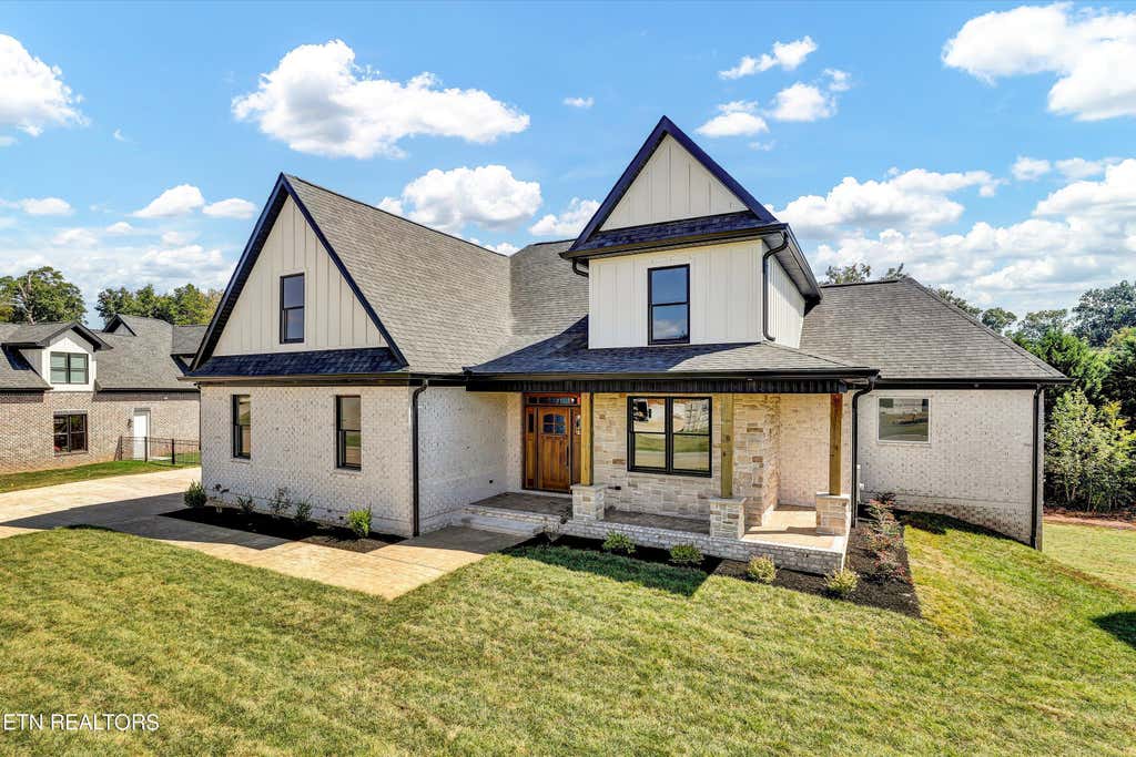 Photo of 12166 Fredericksburg Blvd, Knoxville, TN 37922 (MLS # 1239104)