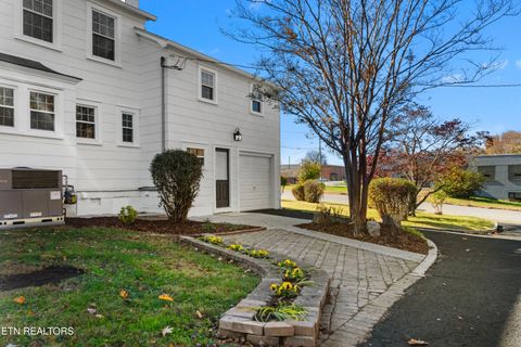 Tiny photo for 814 E Jefferson St, Jefferson City, TN 37760 (MLS # 1324321)