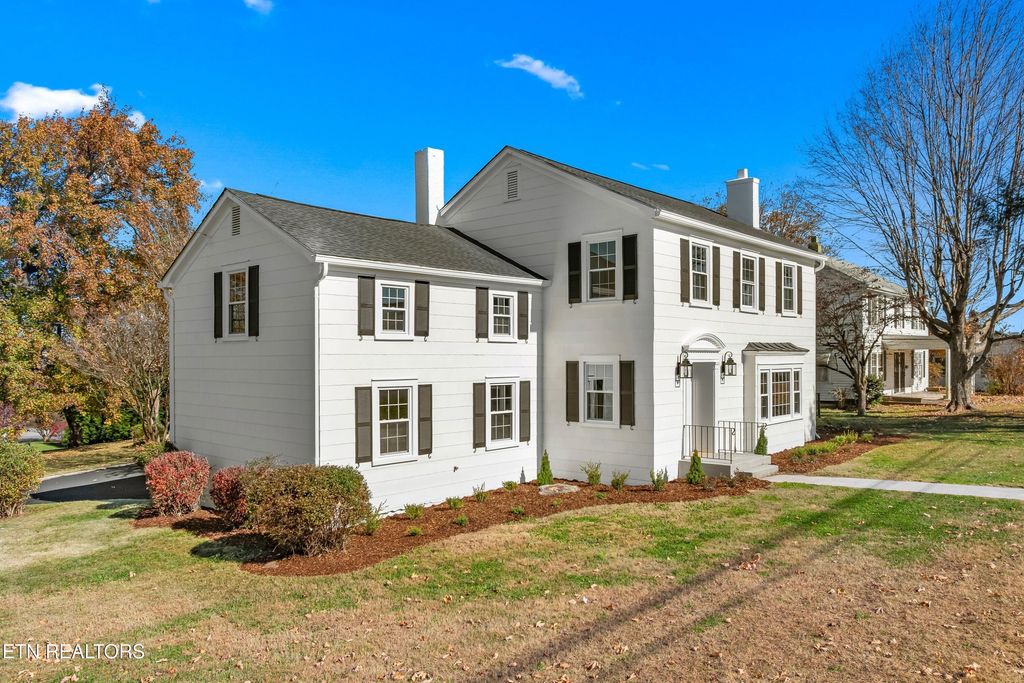 Photo of 814 E Jefferson St, Jefferson City, TN 37760 (MLS # 1324321)