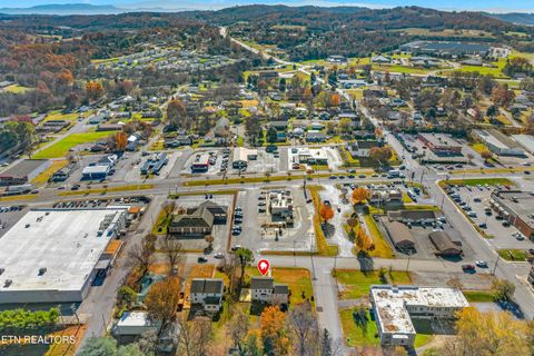 Tiny photo for 814 E Jefferson St, Jefferson City, TN 37760 (MLS # 1324321)