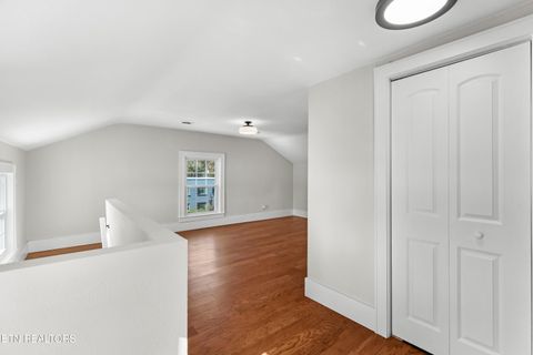 Tiny photo for 814 E Jefferson St, Jefferson City, TN 37760 (MLS # 1324321)