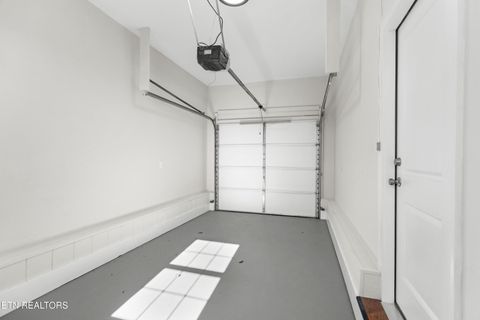 Tiny photo for 814 E Jefferson St, Jefferson City, TN 37760 (MLS # 1324321)