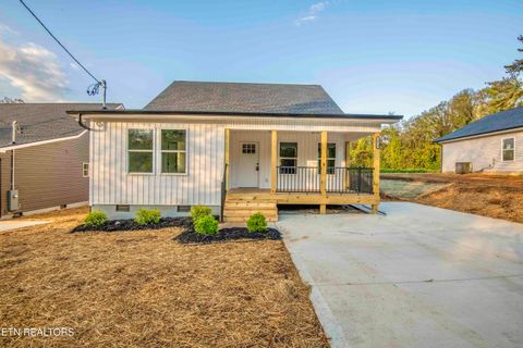 Photo of 1023 Claude Rd, Knoxville, TN 37914 (MLS # 1318651)