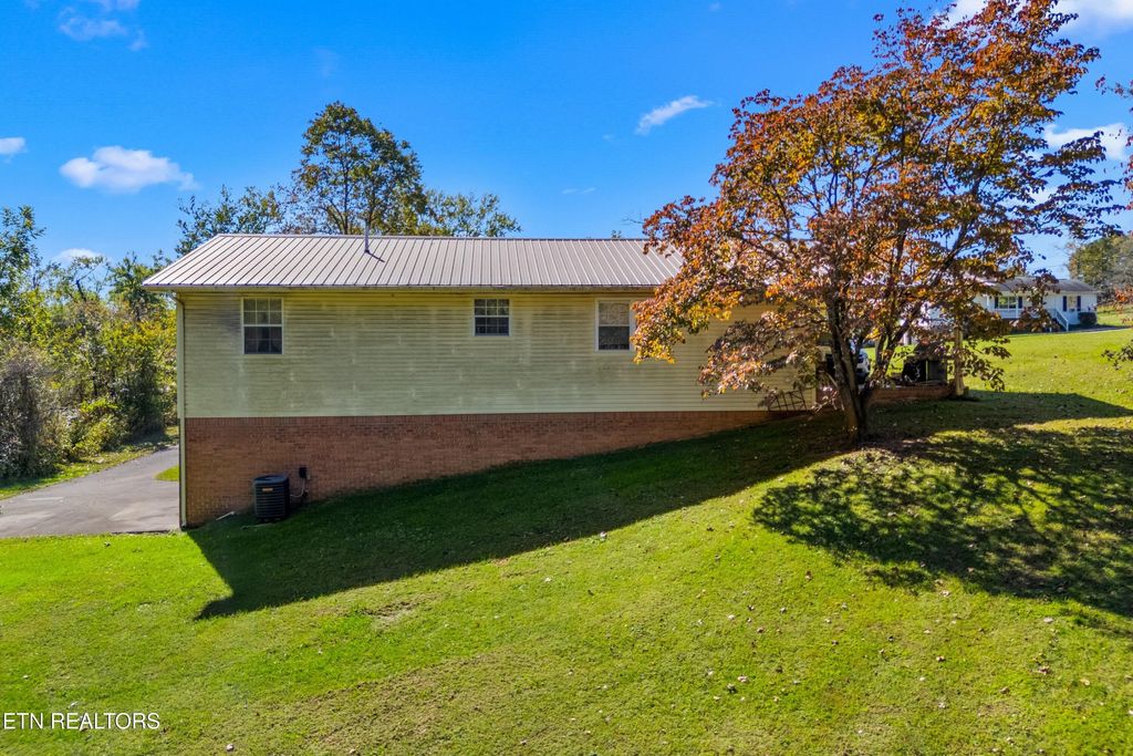 Photo of 254 Meadowview Lane, Bean Station, TN 37708 (MLS # 1318877)