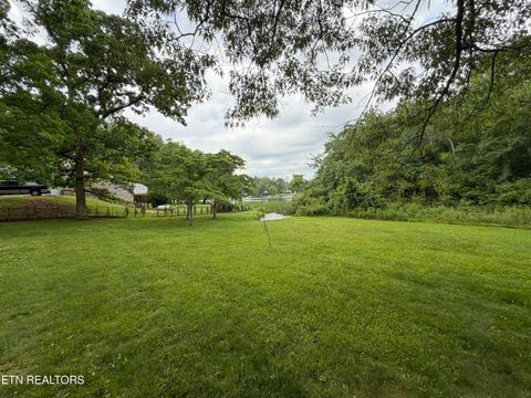 Tiny photo for 273 Fairway St, Crossville, TN 38571 (MLS # 1341462)