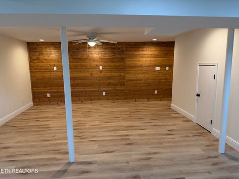 Tiny photo for 273 Fairway St, Crossville, TN 38571 (MLS # 1341462)
