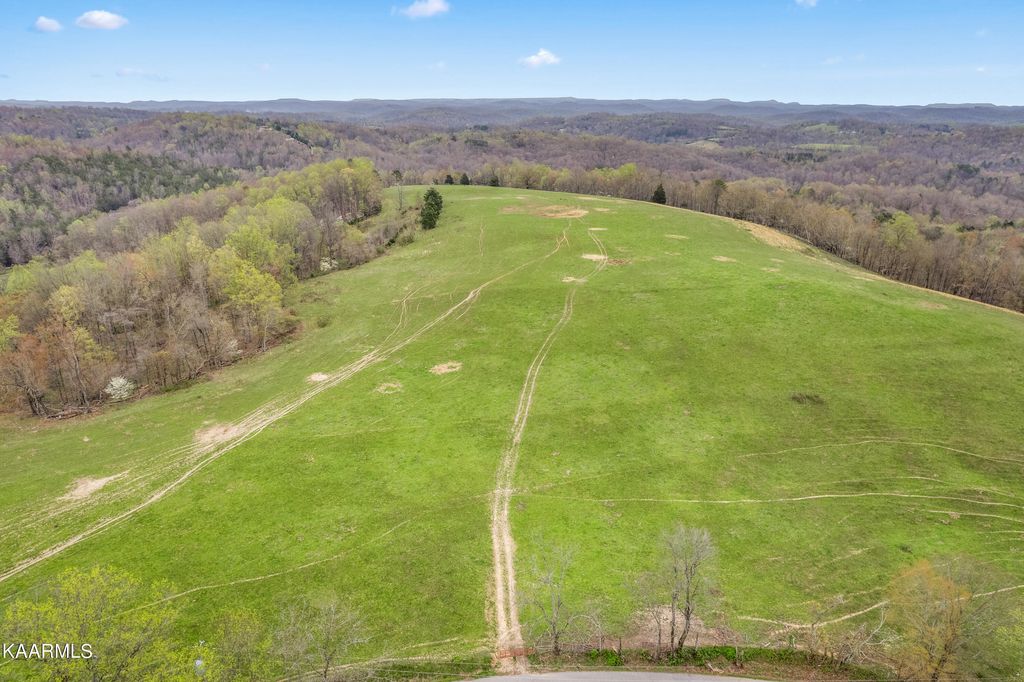 Photo of Country Oaks Lane, LaFollette, TN 37766 (MLS # 1223789)