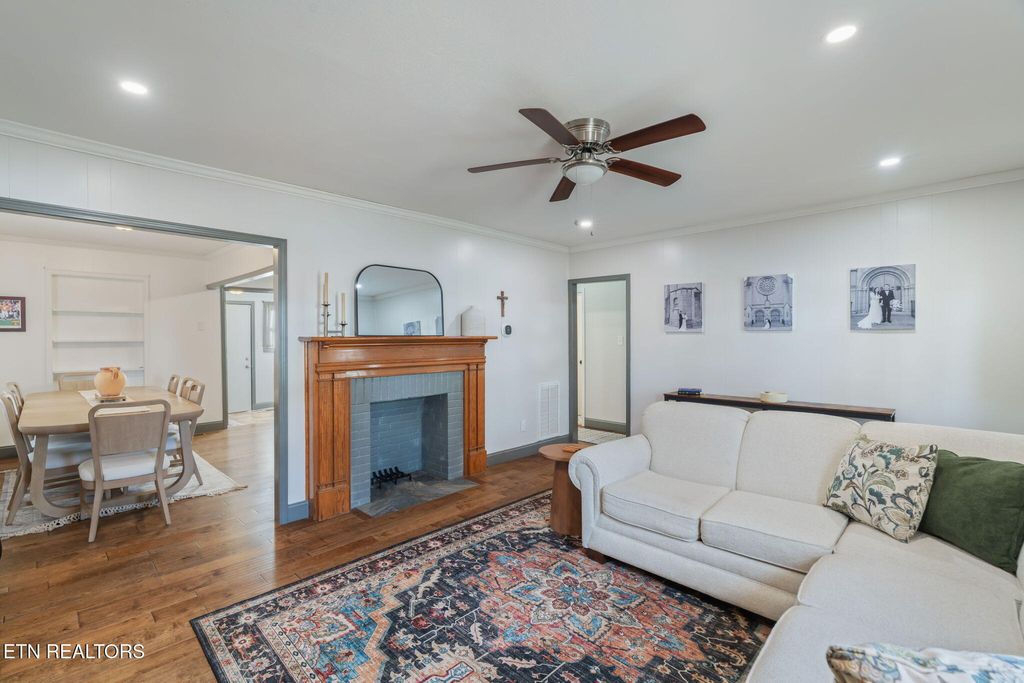 Photo of 715 Ferry St, Loudon, TN 37774 (MLS # 1330219)