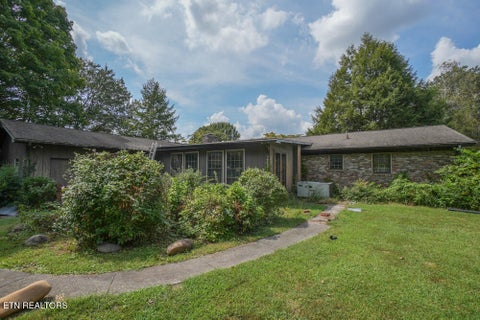 Tiny photo for 853 W Cunningham St, Alcoa, TN 37701 (MLS # 1355703)