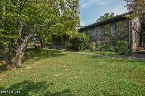 Tiny photo for 853 W Cunningham St, Alcoa, TN 37701 (MLS # 1355703)