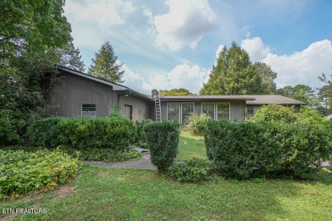 Tiny photo for 853 W Cunningham St, Alcoa, TN 37701 (MLS # 1355703)