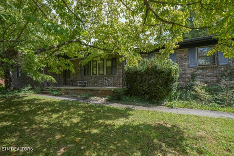 Tiny photo for 853 W Cunningham St, Alcoa, TN 37701 (MLS # 1355703)