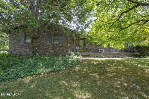 Photo of 853 W Cunningham St, Alcoa, TN 37701 (MLS # 1355703)