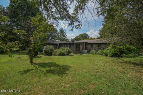 Tiny photo for 853 W Cunningham St, Alcoa, TN 37701 (MLS # 1355703)