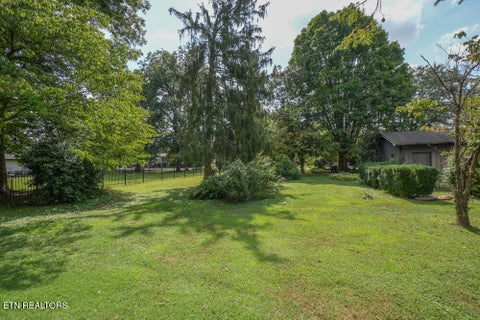 Tiny photo for 853 W Cunningham St, Alcoa, TN 37701 (MLS # 1355703)