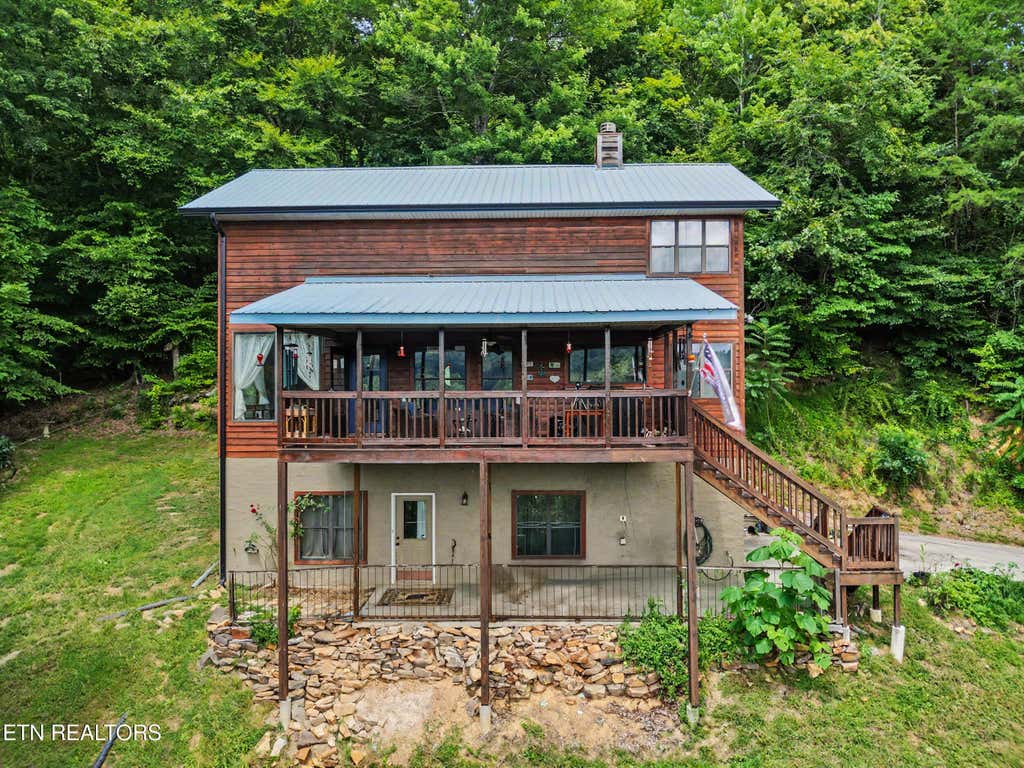 Photo of 1738 Mountain Shores Rd, New Tazewell, TN 37825 (MLS # 1350282)