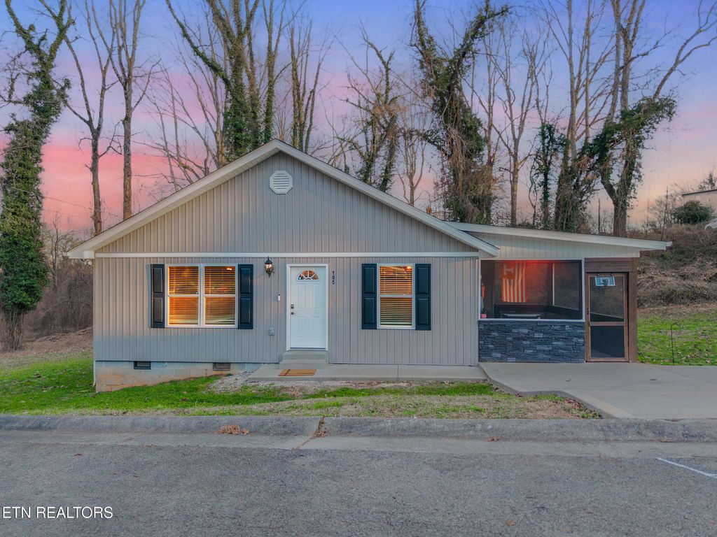 Photo of 105 Waddell Place, Oak Ridge, TN 37830 (MLS # 1326552)