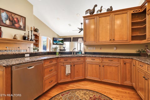 Tiny photo for 19 Mariners Court, Crossville, TN 38558 (MLS # 1360209)