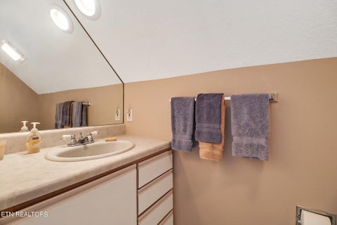 Tiny photo for 19 Mariners Court, Crossville, TN 38558 (MLS # 1360209)