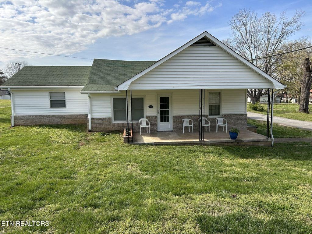Photo of 10 E Farrell St, Niota, TN 37826 (MLS # 1336610)