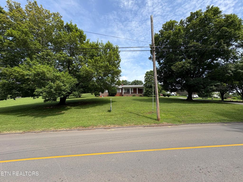 Photo of 1605 College St, White Pine, TN 37890 (MLS # 1316444)