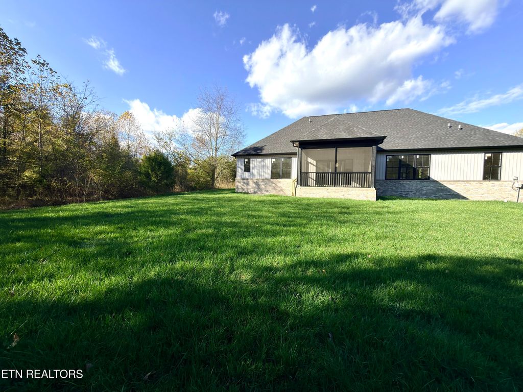 Photo of 116 Walelu Tr, Vonore, TN 37885 (MLS # 1321328)
